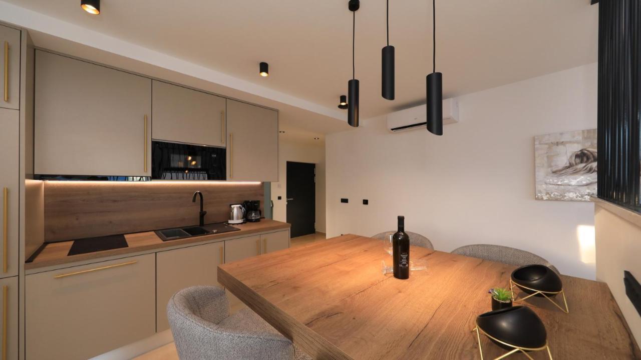 Adastra Apartments Масленица Экстерьер фото