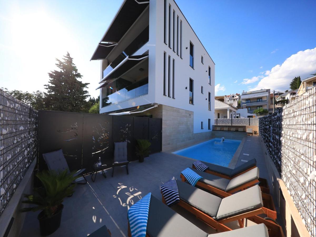 Adastra Apartments Масленица Экстерьер фото