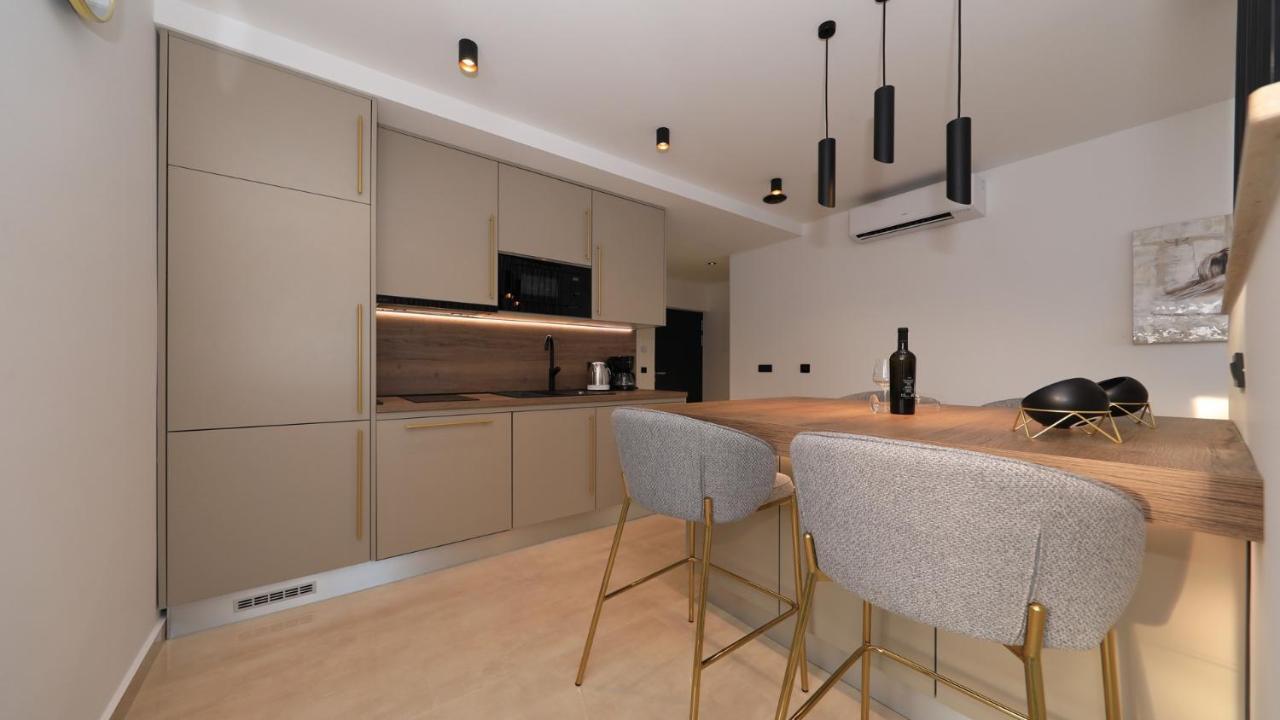 Adastra Apartments Масленица Экстерьер фото